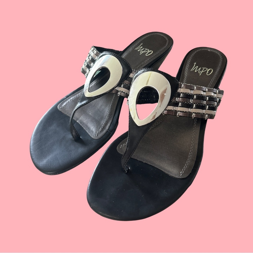 Impo woman’s black wedges